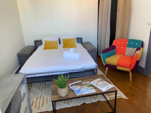 Le Nid Dacher - Superbe Appartement Tout Equipe Centre Vichy Proche Gare Et Thermes - Cures Exterior photo